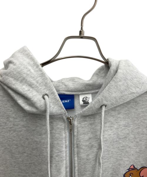 SEQUENZ（シークエンズ）SEQUENZ (シークエンズ) トムとジェリー (トムトジェリー) プルオーバーパーカー グレー サイズ:Lの古着・服飾アイテム