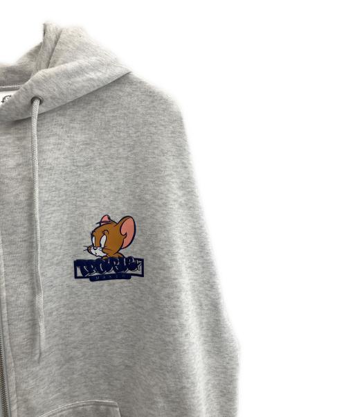 SEQUENZ（シークエンズ）SEQUENZ (シークエンズ) トムとジェリー (トムトジェリー) プルオーバーパーカー グレー サイズ:Lの古着・服飾アイテム