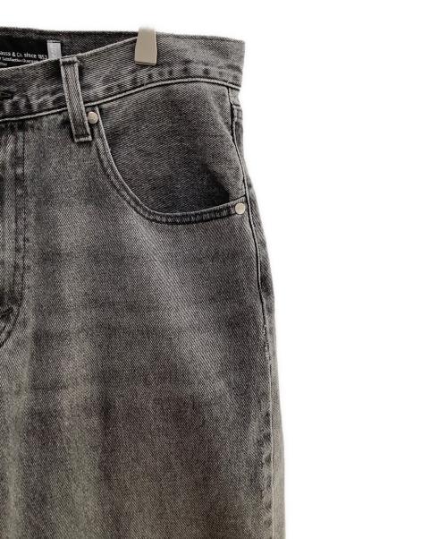 LEVI'S（リーバイス）LEVI'S (リーバイス) LEVI'S(リーバイス)シルバータブ ルーズフィット デニムパンツ SILVERTAB LOOSEFIT DENIM PANTS ストリート ウォッシュ加工 グレー サイズ:83.5cm (W33)の古着・服飾アイテム