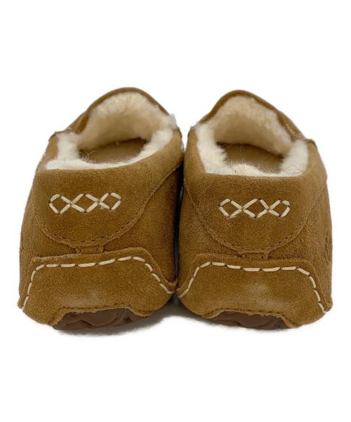 UGG（アグ）UGG (アグ) モカシンシューズ ブラウン サイズ:25の古着・服飾アイテム