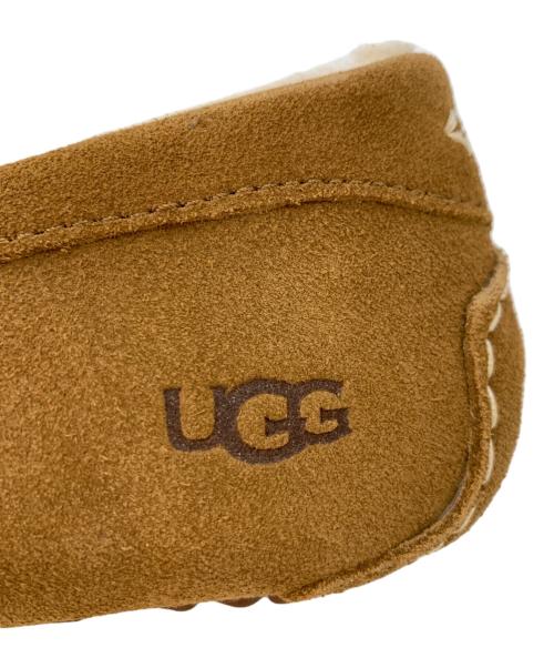 UGG（アグ）UGG (アグ) モカシンシューズ ブラウン サイズ:25の古着・服飾アイテム