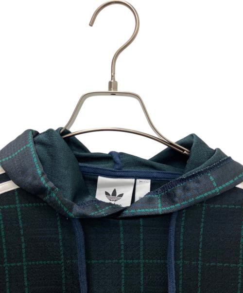 adidas（アディダス）adidas (アディダス) プルオーバーパーカー ネイビー×グリーン サイズ:Ｓの古着・服飾アイテム