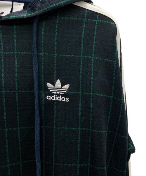 adidas（アディダス）adidas (アディダス) プルオーバーパーカー ネイビー×グリーン サイズ:Ｓの古着・服飾アイテム