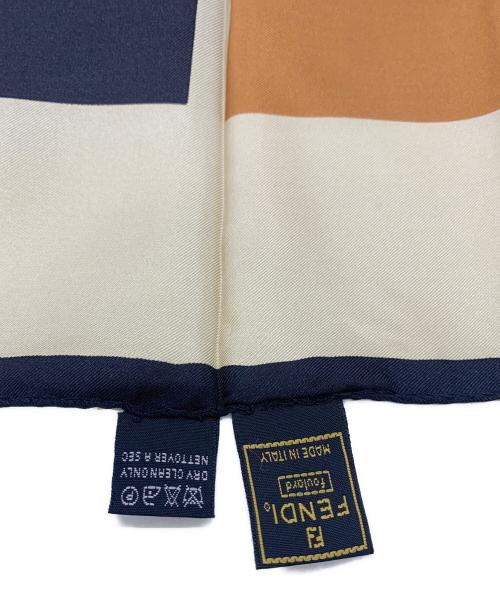 FENDI（フェンディ）FENDI (フェンディ) シルクスカーフ ベージュ×ブラックの古着・服飾アイテム