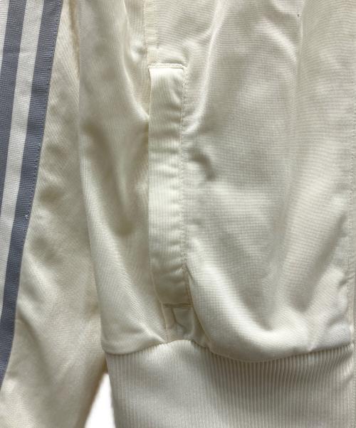 adidas（アディダス）adidas (アディダス) ブルゾン アイボリー×シルバー サイズ:Ｓの古着・服飾アイテム