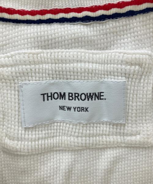 Thom Browne（トムブラウン）Thom Browne (トムブラウン) Thom Browne(トムブラウン)ワッフルネックカットソー01103C4014 ホワイトの古着・服飾アイテム