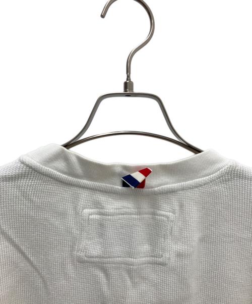 Thom Browne（トムブラウン）Thom Browne (トムブラウン) Thom Browne(トムブラウン)ワッフルネックカットソー01103C4014 ホワイトの古着・服飾アイテム