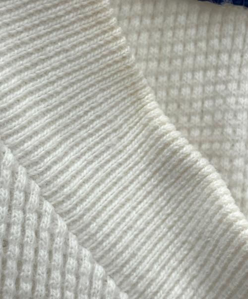 Thom Browne（トムブラウン）Thom Browne (トムブラウン) Thom Browne(トムブラウン)ワッフルネックカットソー01103C4014 ホワイトの古着・服飾アイテム