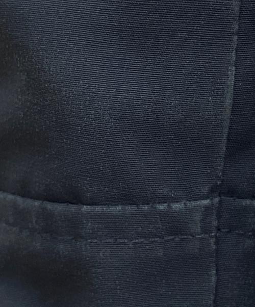 CANADA GOOSE（カナダグース）CANADA GOOSE (カナダグース) ダウンジャケット ネイビー サイズ:Lの古着・服飾アイテム
