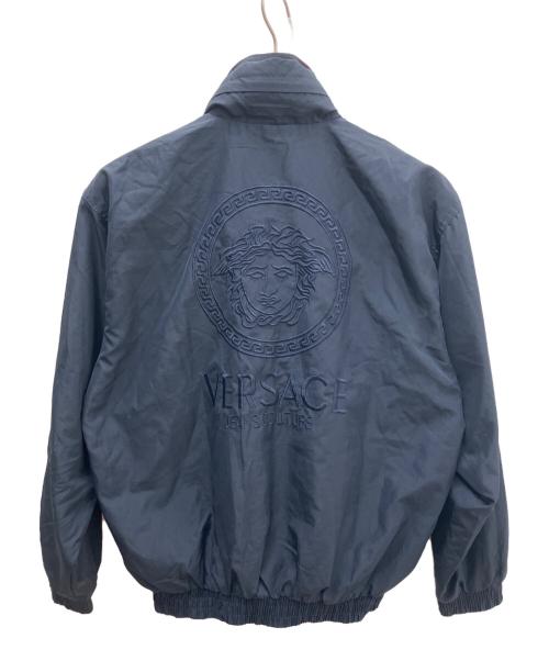 GIANNI VERSACE（ジャンニ・ヴェルサーチ）GIANNI VERSACE (ジャンニ・ヴェルサーチ) ナイロンジャケット ネイビー サイズ:XLの古着・服飾アイテム