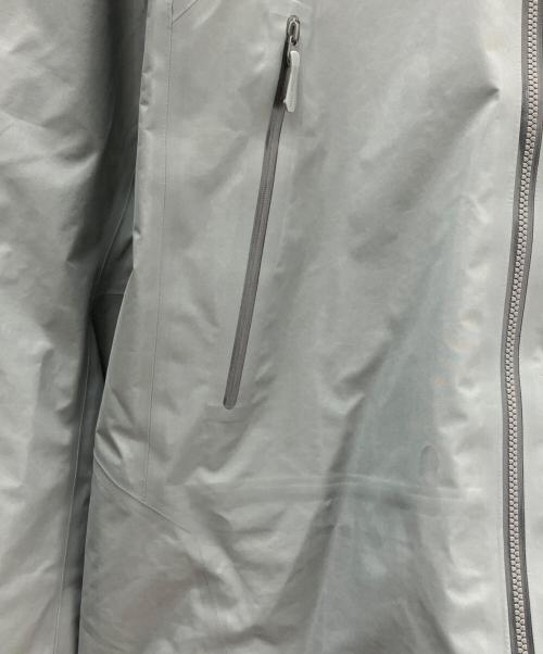 ARC'TERYX（アークテリクス）ARC'TERYX (アークテリクス) ARC'TERYX(アークテリクス)Beta SL Jacket グレー（VOID） サイズ:Ｍの古着・服飾アイテム