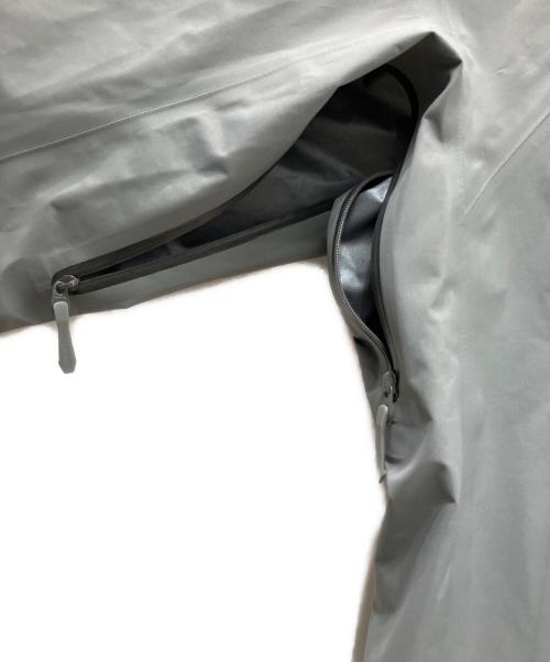 ARC'TERYX（アークテリクス）ARC'TERYX (アークテリクス) ARC'TERYX(アークテリクス)Beta SL Jacket グレー（VOID） サイズ:Ｍの古着・服飾アイテム