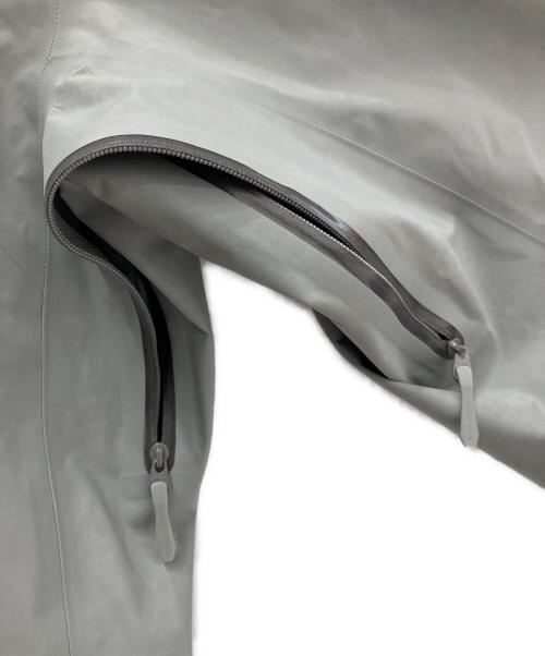 ARC'TERYX（アークテリクス）ARC'TERYX (アークテリクス) ARC'TERYX(アークテリクス)Beta SL Jacket グレー（VOID） サイズ:Ｍの古着・服飾アイテム