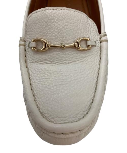 COACH（コーチ）COACH (コーチ) ビットローファー アイボリー サイズ:23cmの古着・服飾アイテム