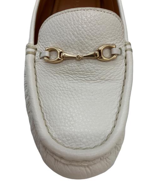 COACH（コーチ）COACH (コーチ) ビットローファー アイボリー サイズ:23cmの古着・服飾アイテム