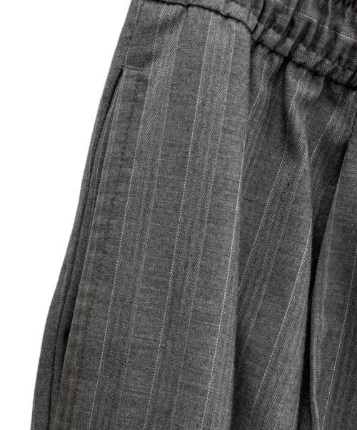 417 by EDIFICE（417 バイ エディフィス）417 by EDIFICE (417 バイ エディフィス) P/RY ストライプイージーパンツ グレー サイズ:Lの古着・服飾アイテム