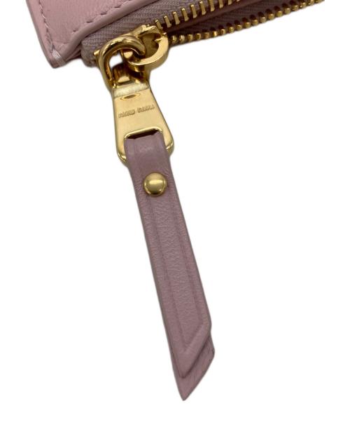 MIU MIU（ミュウミュウ）MIU MIU (ミュウミュウ) カードケース ピンク×ホワイトの古着・服飾アイテム