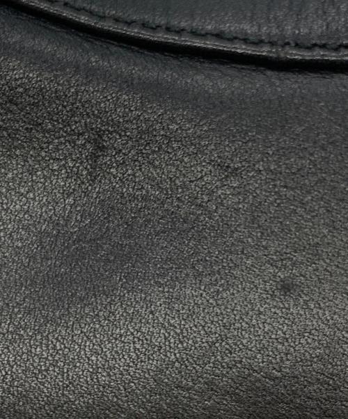 GUCCI（グッチ）GUCCI (グッチ) ワンショルダーバッグ ブラックの古着・服飾アイテム