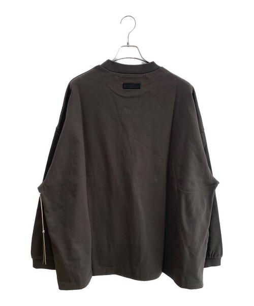 FOG ESSENTIALS（フィアオブゴッド エッセンシャル）FOG ESSENTIALS (フィアオブゴッド エッセンシャル) トレーナー カーキ サイズ:L 未使用品の古着・服飾アイテム