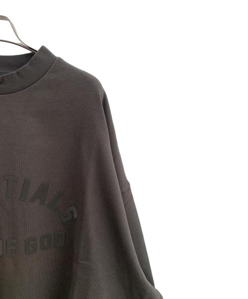 FOG ESSENTIALS（フィアオブゴッド エッセンシャル）FOG ESSENTIALS (フィアオブゴッド エッセンシャル) トレーナー カーキ サイズ:L 未使用品の古着・服飾アイテム