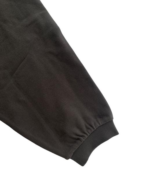 FOG ESSENTIALS（フィアオブゴッド エッセンシャル）FOG ESSENTIALS (フィアオブゴッド エッセンシャル) トレーナー カーキ サイズ:L 未使用品の古着・服飾アイテム
