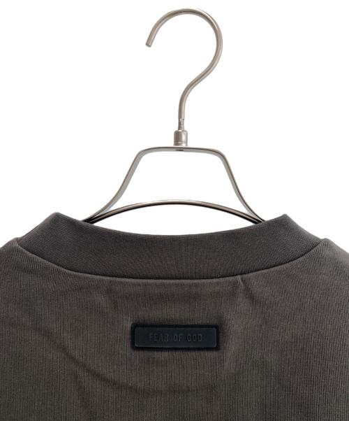 FOG ESSENTIALS（フィアオブゴッド エッセンシャル）FOG ESSENTIALS (フィアオブゴッド エッセンシャル) トレーナー カーキ サイズ:L 未使用品の古着・服飾アイテム