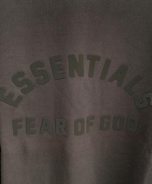 FOG ESSENTIALS（フィアオブゴッド エッセンシャル）FOG ESSENTIALS (フィアオブゴッド エッセンシャル) トレーナー カーキ サイズ:L 未使用品の古着・服飾アイテム