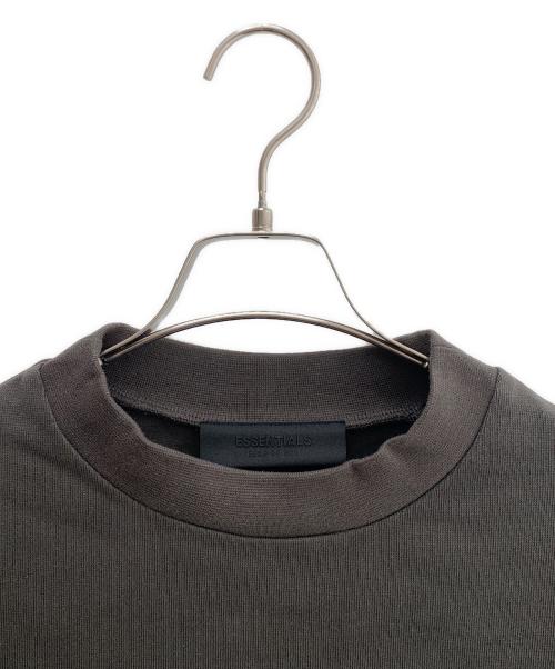FOG ESSENTIALS（フィアオブゴッド エッセンシャル）FOG ESSENTIALS (フィアオブゴッド エッセンシャル) トレーナー カーキ サイズ:Ｍ 未使用品の古着・服飾アイテム