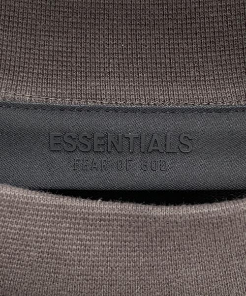 FOG ESSENTIALS（フィアオブゴッド エッセンシャル）FOG ESSENTIALS (フィアオブゴッド エッセンシャル) トレーナー カーキ サイズ:Ｍ 未使用品の古着・服飾アイテム