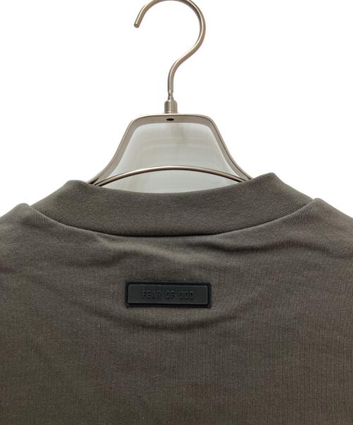 FOG ESSENTIALS（フィアオブゴッド エッセンシャル）FOG ESSENTIALS (フィアオブゴッド エッセンシャル) ロゴカットソー グレー サイズ:L 未使用品の古着・服飾アイテム