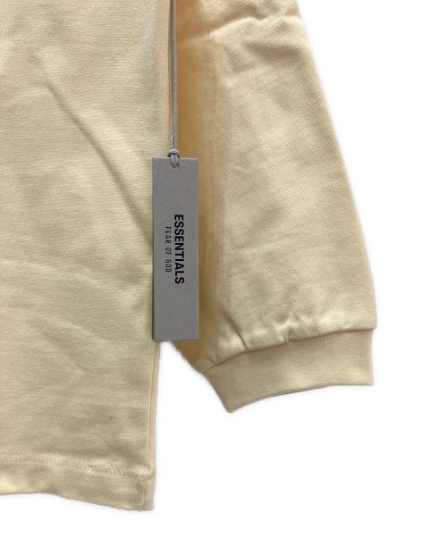 FOG ESSENTIALS（フィアオブゴッド エッセンシャル）FOG ESSENTIALS (フィアオブゴッド エッセンシャル) ロゴカットソー イエロー サイズ:Ｍ 未使用品の古着・服飾アイテム