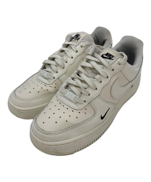 NIKE（ナイキ）NIKE (ナイキ) スニーカー ホワイト サイズ:24.5の古着・服飾アイテム