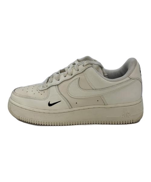 NIKE（ナイキ）NIKE (ナイキ) スニーカー ホワイト サイズ:24.5の古着・服飾アイテム
