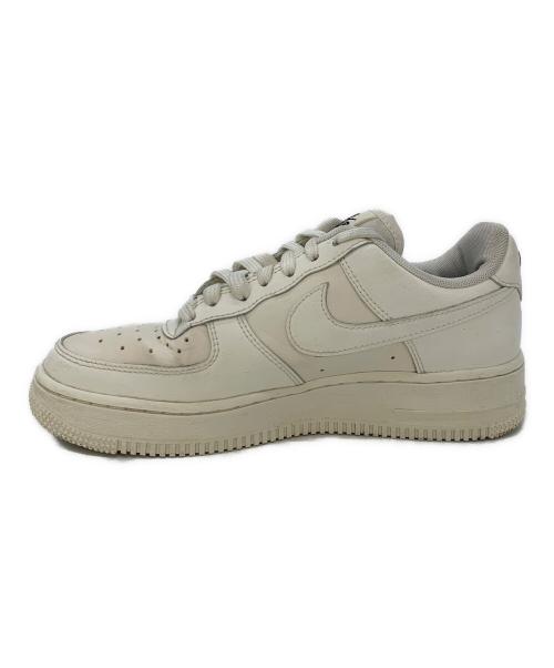 NIKE（ナイキ）NIKE (ナイキ) スニーカー ホワイト サイズ:24.5の古着・服飾アイテム