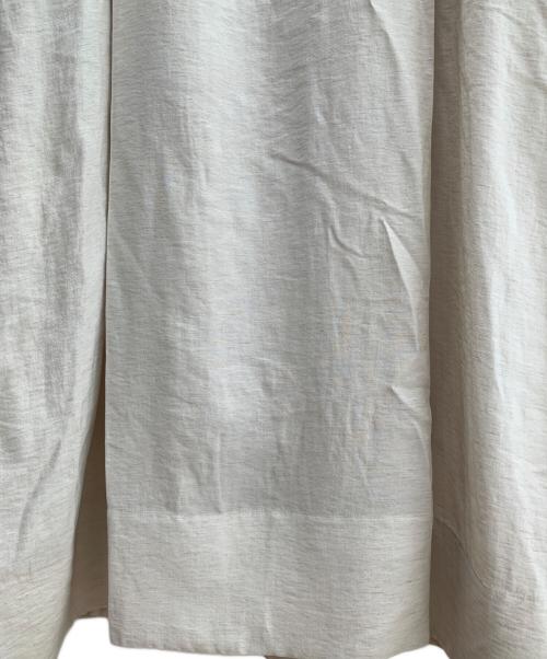 ROSIEE（ロージー）ROSIEE (ロージー) ノースリーブ・キャミソールワンピース ベージュ サイズ:FREE 未使用品の古着・服飾アイテム