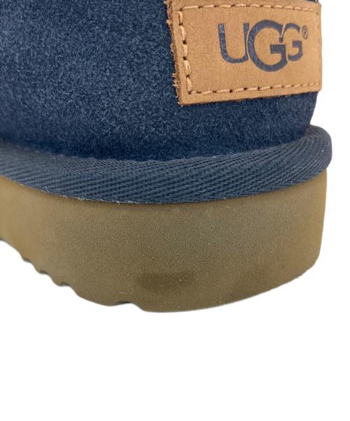 UGG（アグ）UGG (アグ) クラシック ミニ II ネイビー サイズ:23の古着・服飾アイテム