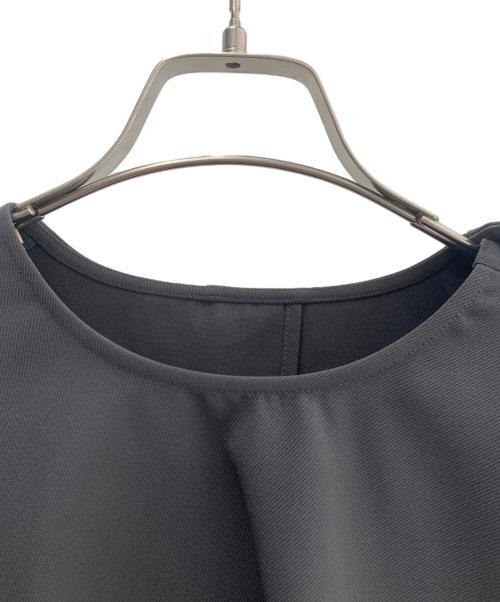 ELENDEEK（エレンディーク）ELENDEEK (エレンディーク) 長袖ワンピース グレー サイズ:2 未使用品の古着・服飾アイテム