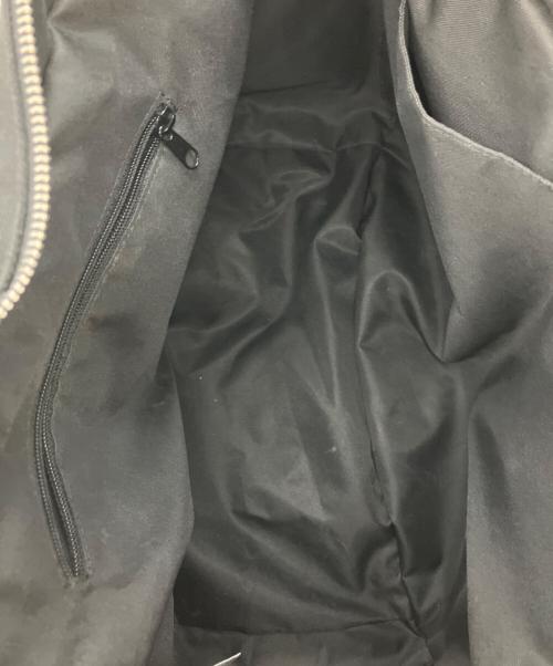 OY（オーワイ）OY (オーワイ) ショルダーバッグ ブラックの古着・服飾アイテム