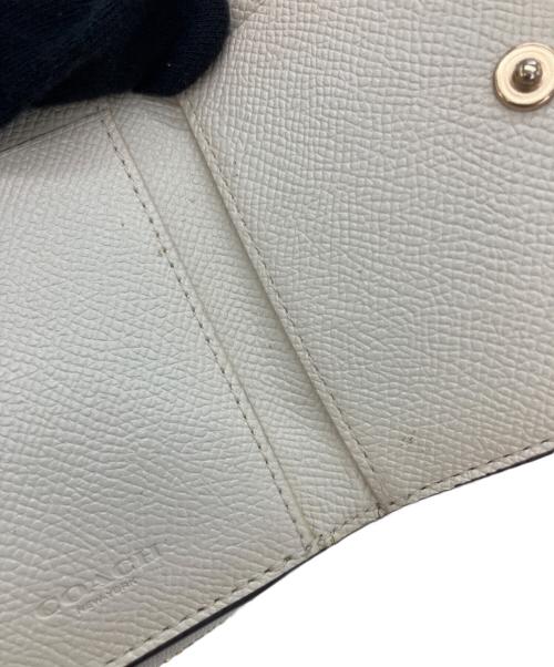 COACH（コーチ）COACH (コーチ) 3つ折り財布 ホワイトの古着・服飾アイテム