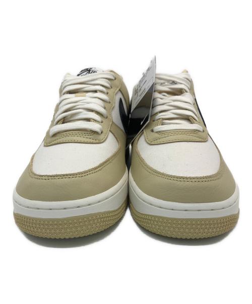 NIKE（ナイキ）NIKE (ナイキ) AIR FORCE 1 '07 ホワイト×ベージュ サイズ:26.5の古着・服飾アイテム