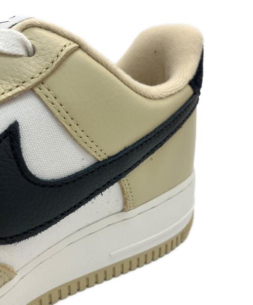 NIKE（ナイキ）NIKE (ナイキ) AIR FORCE 1 '07 ホワイト×ベージュ サイズ:26.5の古着・服飾アイテム
