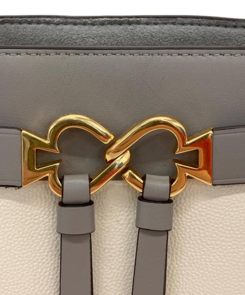 Kate Spade NEW YORK（ケイト・スペードニューヨーク）Kate Spade NEW YORK (ケイト・スペードニューヨーク) 2WAYバッグ ベージュの古着・服飾アイテム