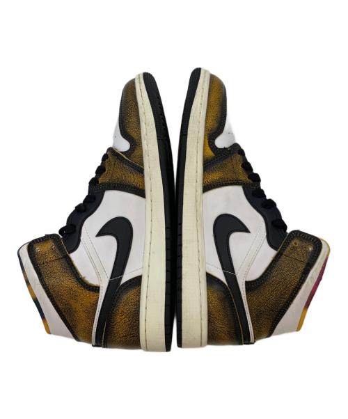 NIKE（ナイキ）NIKE (ナイキ) スニーカー ホワイト×ブラウン サイズ:27.5の古着・服飾アイテム