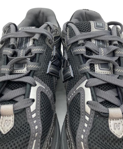NEW BALANCE（ニューバランス）NEW BALANCE (ニューバランス) スニーカー グレー×ブラック サイズ:26.5の古着・服飾アイテム