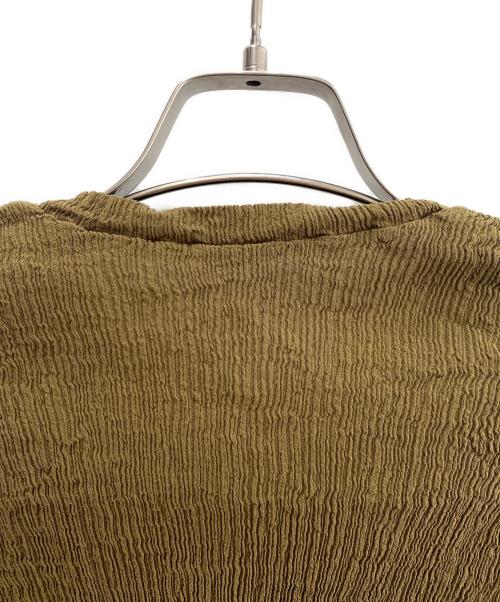 ISSEY MIYAKE（イッセイミヤケ）ISSEY MIYAKE (イッセイミヤケ) 半袖カットソー カーキ サイズ:２の古着・服飾アイテム