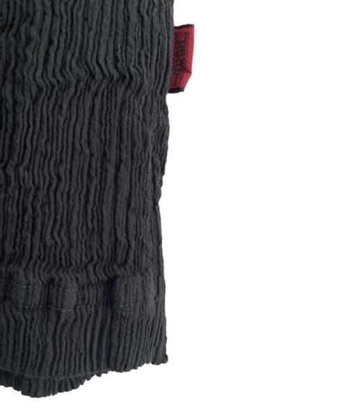 ISSEY MIYAKE（イッセイミヤケ）ISSEY MIYAKE (イッセイミヤケ) 半袖カットソー ブラック サイズ:２の古着・服飾アイテム