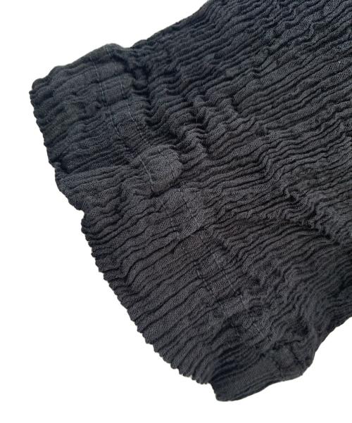 ISSEY MIYAKE（イッセイミヤケ）ISSEY MIYAKE (イッセイミヤケ) 半袖カットソー ブラック サイズ:２の古着・服飾アイテム