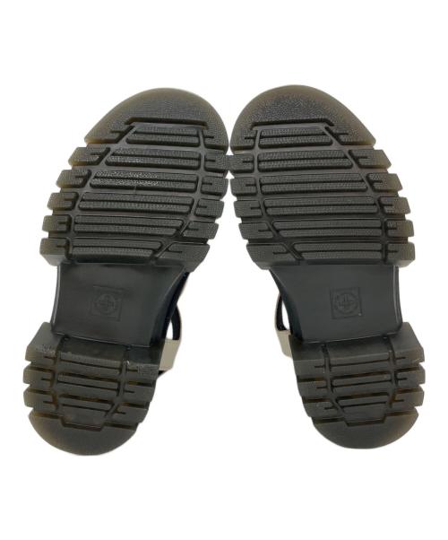 Dr.Martens（ドクターマーチン）Dr.Martens (ドクターマーチン) RICKI 3 STRAP SANDAL ベージュ×ブラック サイズ:24cmの古着・服飾アイテム