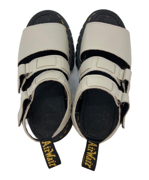 Dr.Martens（ドクターマーチン）Dr.Martens (ドクターマーチン) RICKI 3 STRAP SANDAL ベージュ×ブラック サイズ:24cmの古着・服飾アイテム