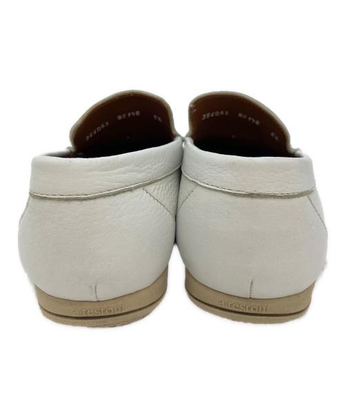 a.testoni（アテストーニ）a.testoni (アテストーニ) スリッポン ホワイト サイズ:24cmの古着・服飾アイテム